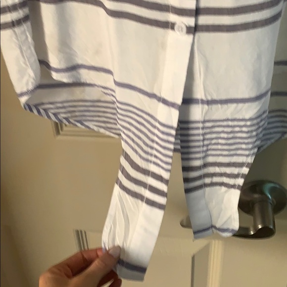 Button up tank - Picture 3 of 5